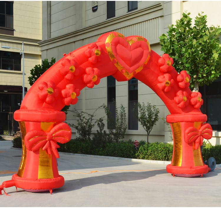 新疆婚庆红色拱门